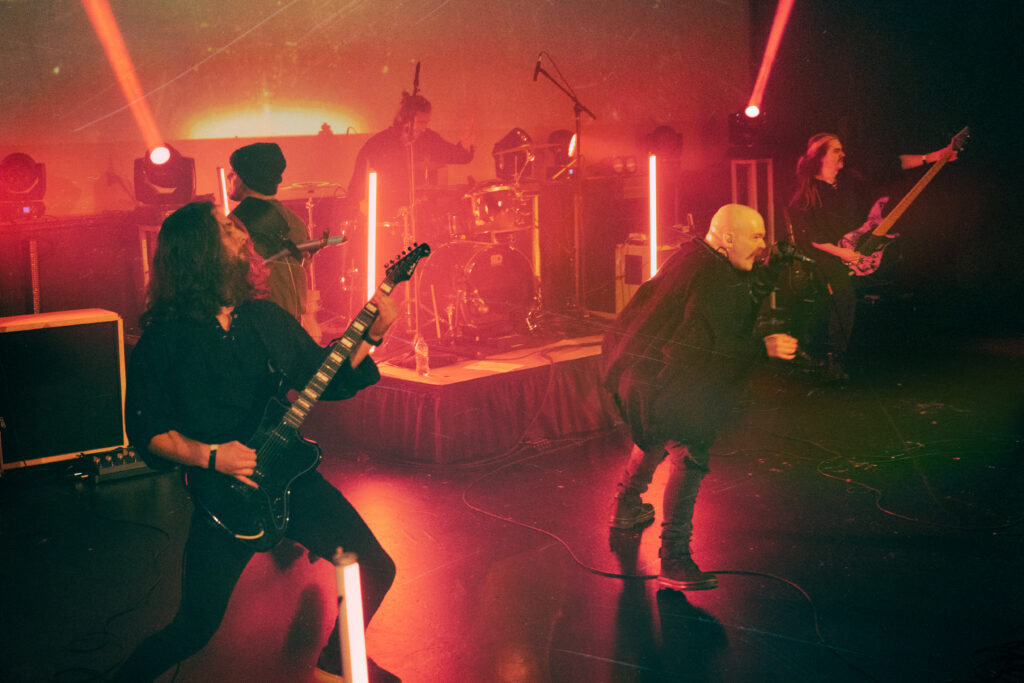 Cinematic images with atmospheric lighting, capturing movement and intensity.